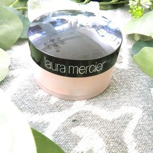 Laura mercier translucent powder